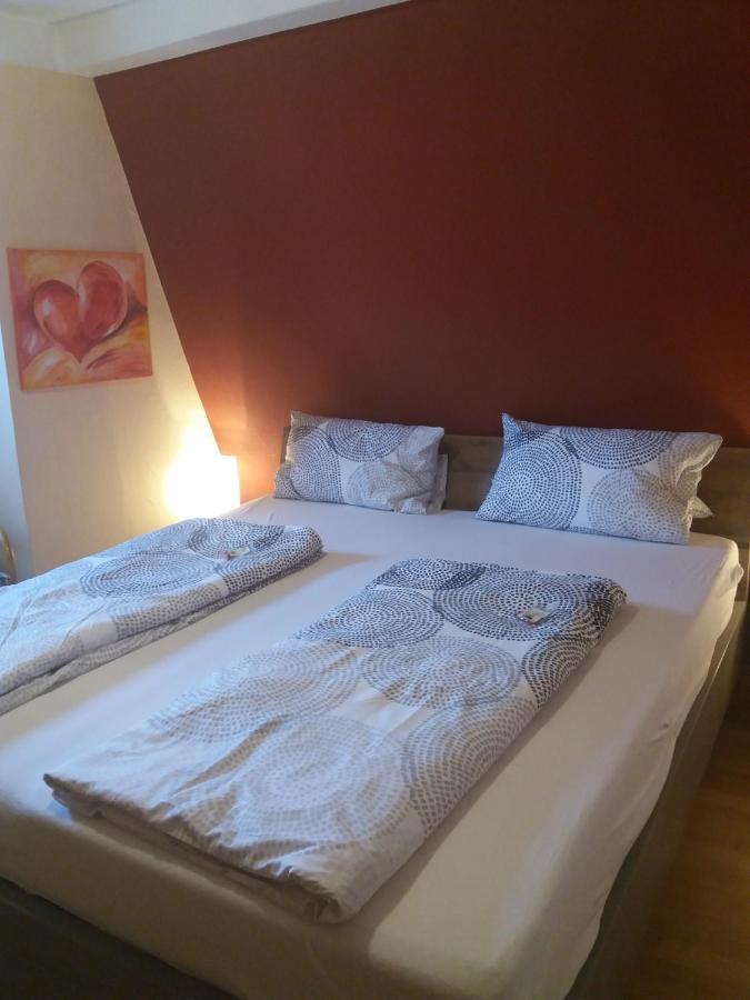 Weingut Matthias Dauns Apartamento Reil Exterior foto