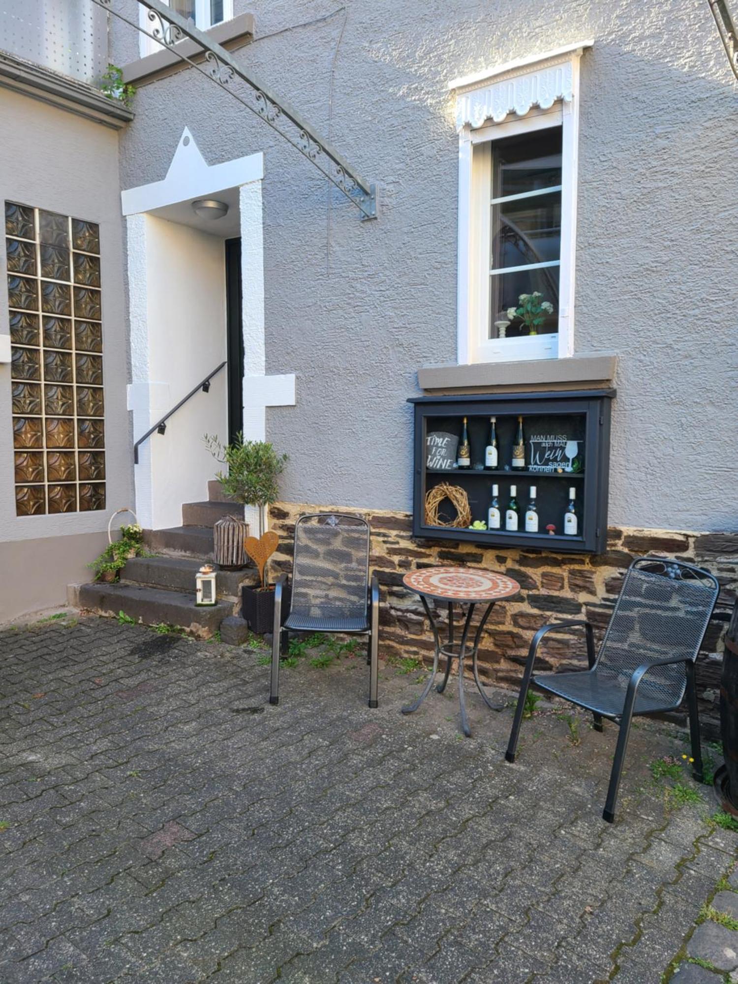 Weingut Matthias Dauns Apartamento Reil Exterior foto