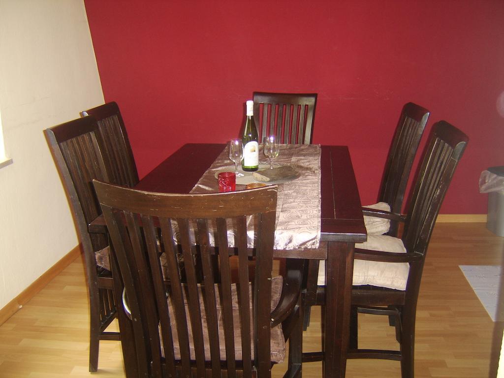 Weingut Matthias Dauns Apartamento Reil Quarto foto